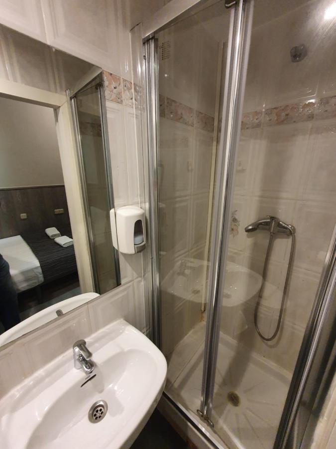 Ch Plaza D'Ort Rooms IV Madrid Exteriör bild